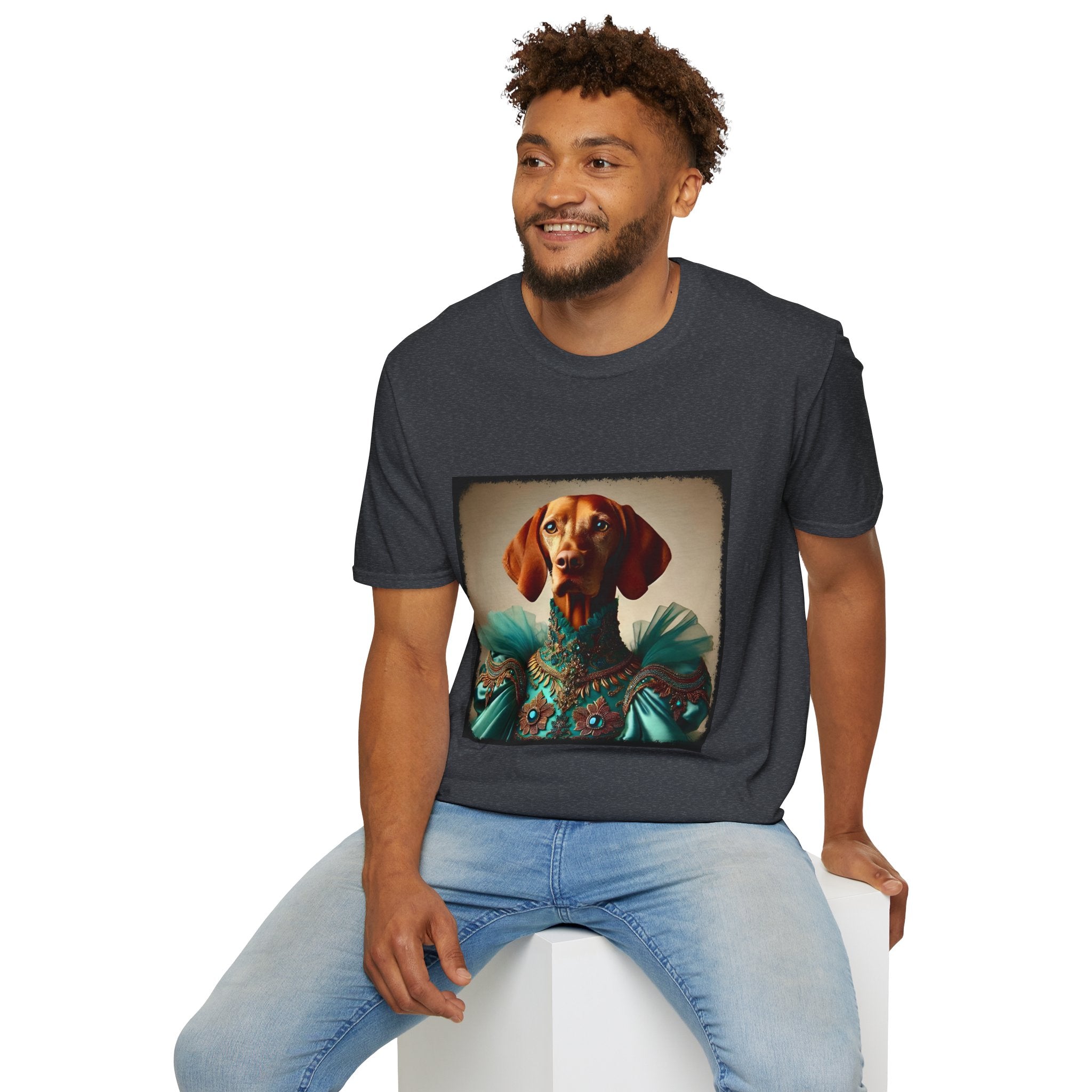 Vizsla Emerald Queen | Unisex Dog T-Shirt