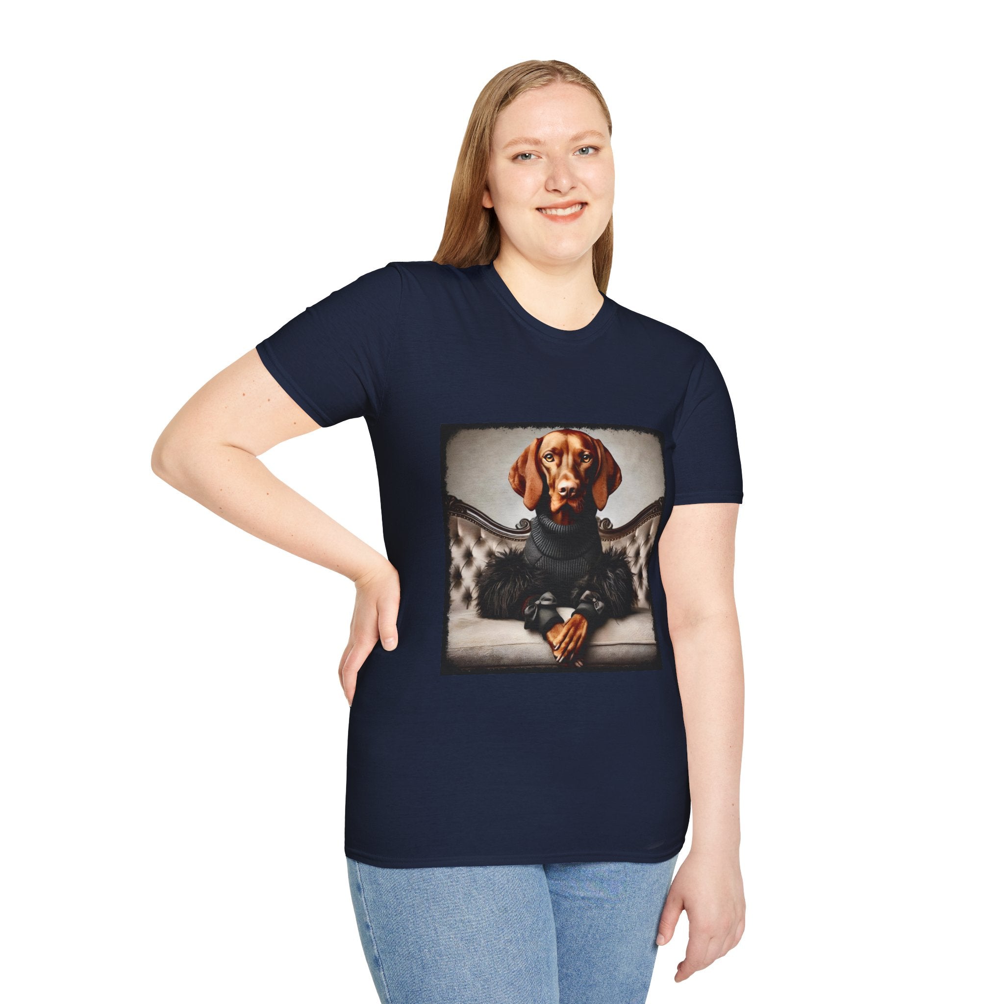 Vizsla Femme Fatale | Unisex Dog T-Shirt