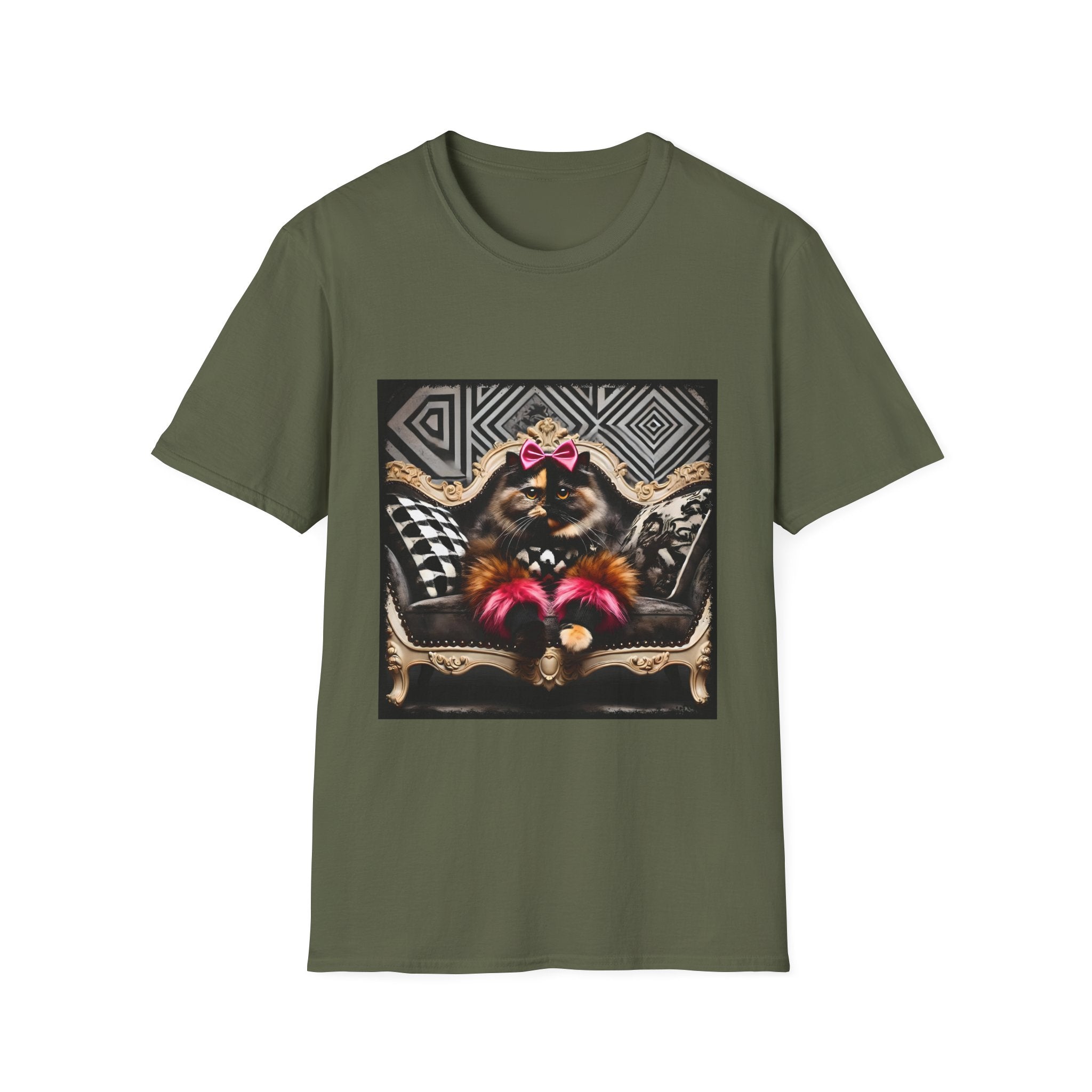 Tortoiseshell Cat Trendsetter | Unisex Cat T-Shirt