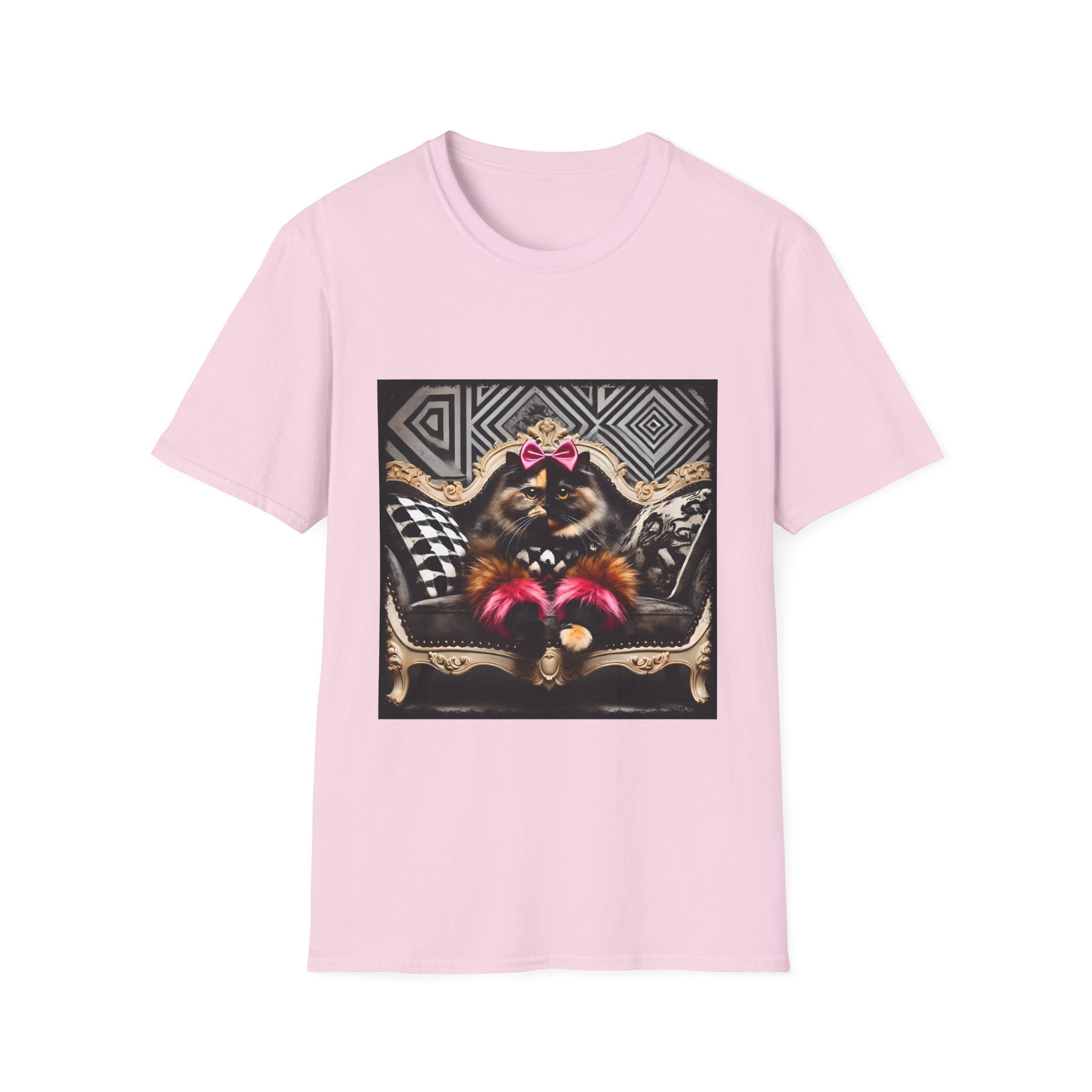 Tortoiseshell Cat Trendsetter | Unisex Cat T-Shirt