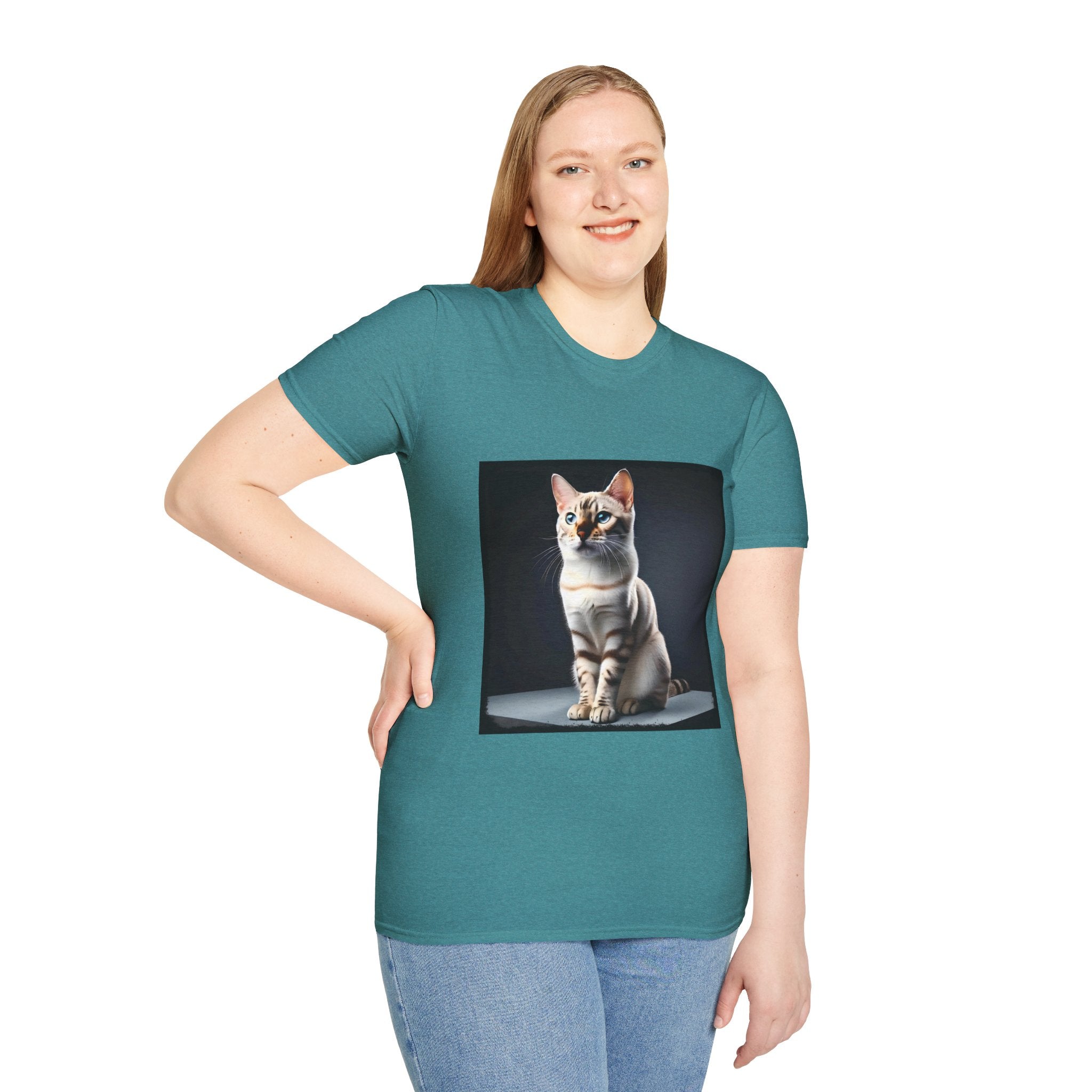 Bengal Cat Snow Lynx Lady | Unisex Cat T-Shirt