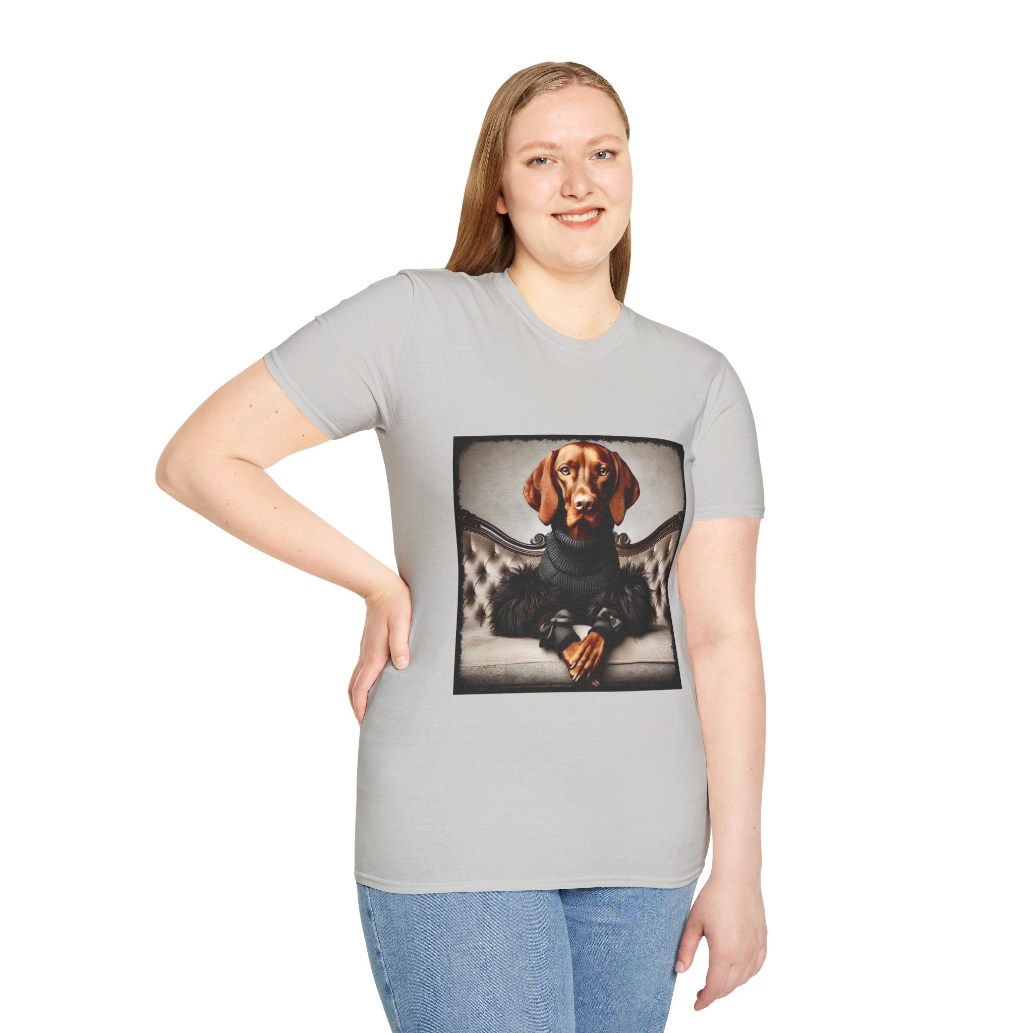 Vizsla Femme Fatale | Unisex Dog T-Shirt