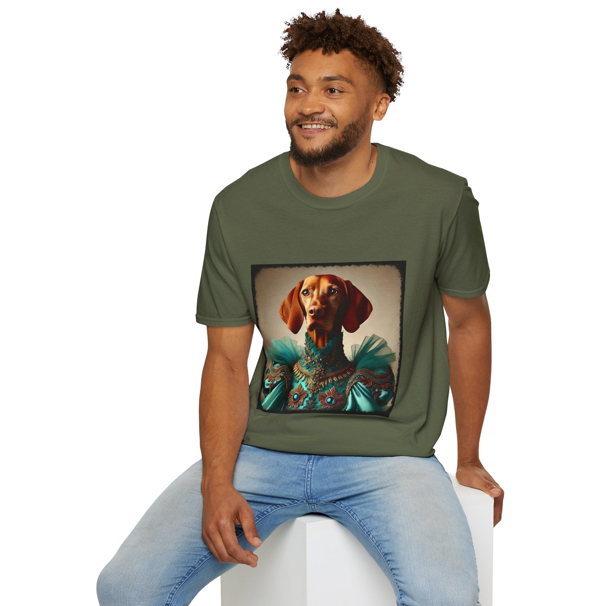 Vizsla Emerald Queen | Unisex Dog T-Shirt