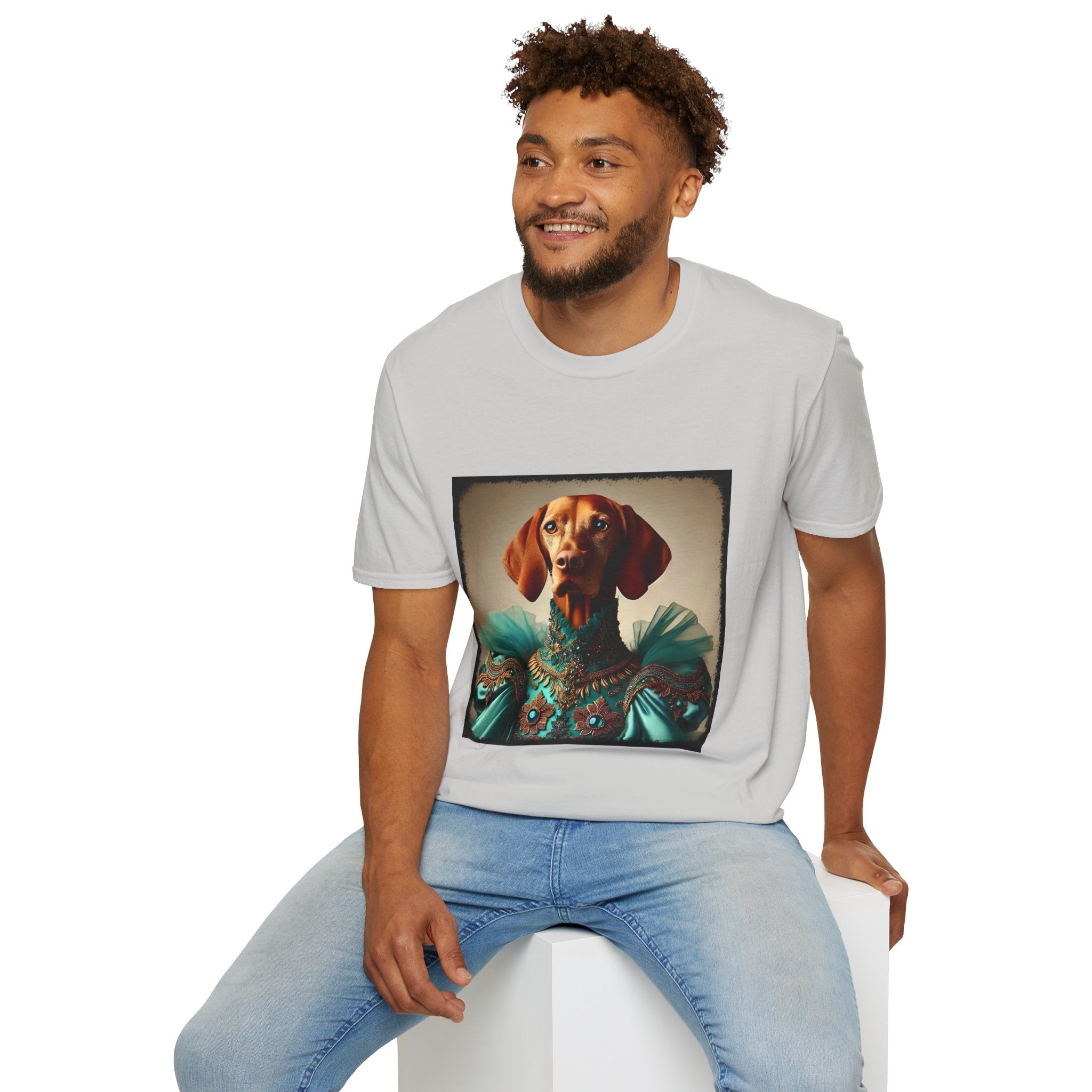 Vizsla Emerald Queen | Unisex Dog T-Shirt